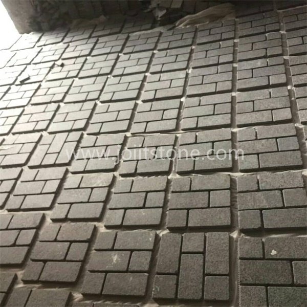 MS031 Flamed Black Granite Mesh Cobblestone Pavers